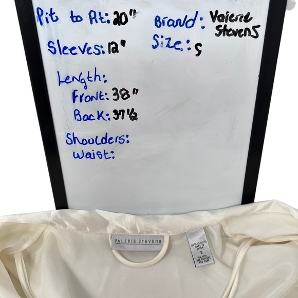 Valerie Stevens White Satin Kimono Sleeves Short Robe Size S Lace Trim Silky - Picture 10 of 14